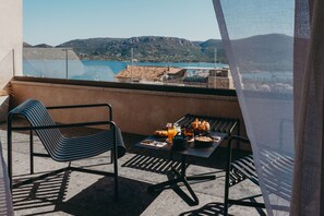 套房, 海灣景 | 高級寢具、特厚豪華床墊、迷你吧、房內夾萬