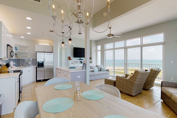 Interior - 12th-floor corner condo with heated pool, spa, game room, & hot tub - beach view (Galveston)