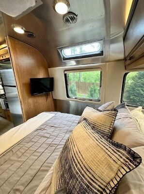 2 camere, una scrivania, Wi-Fi gratuito, lenzuola