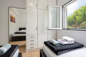 Villa | 3 bedrooms, iron/ironing board, free WiFi, bed sheets - Kournas-sleeps8-parking-garden-pool-petfriendly (Apokoronas)