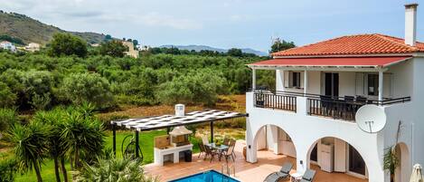 Villa | Pool | Outdoor pool