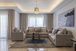 Villa Sea View | Living area | 43-inch Smart TV with digital channels, TV