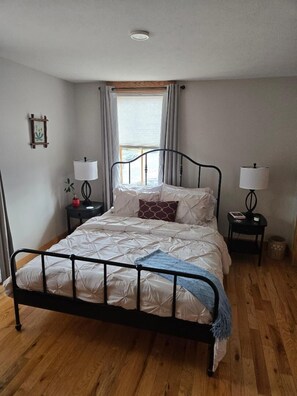 2 bedrooms, iron/ironing board, travel crib, free WiFi