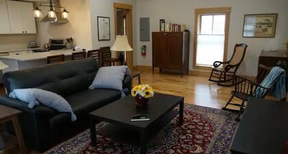 Located in beautiful/historic downtown Peninsula in the heart of a National Park