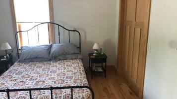 2 bedrooms, iron/ironing board, travel crib, free WiFi