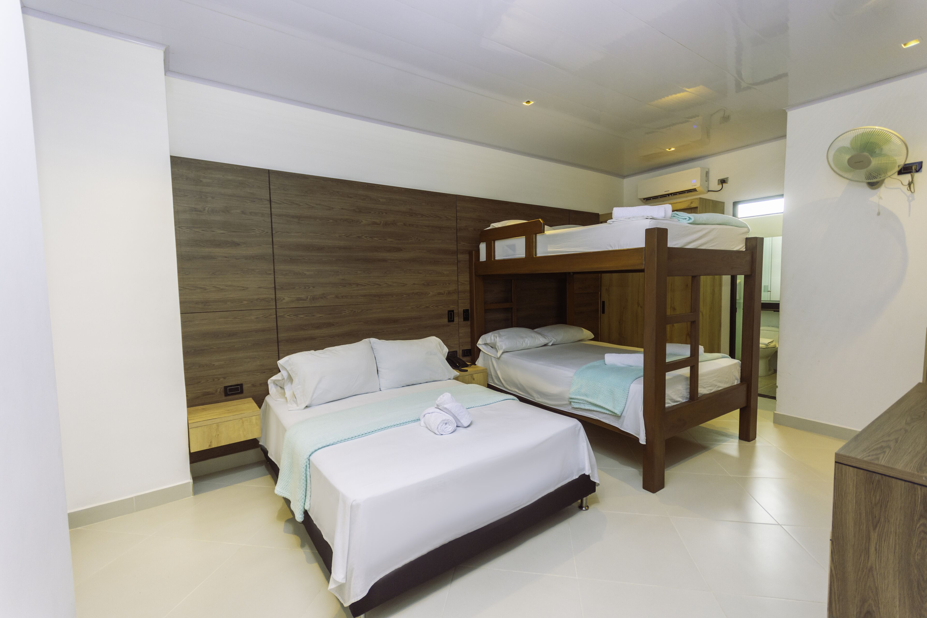 Grand Room | Premium bedding, minibar, desk, free WiFi