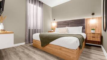 3 habitaciones, tabla de planchar con plancha, wifi y ropa de cama