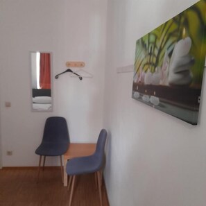Economy Room | 1 bedroom, free WiFi - The Wiedner Rooms (Vienna)