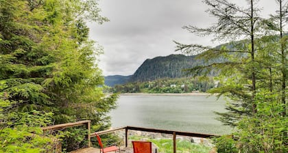 Juneau Vacation Home: Stunning View + Beach Access