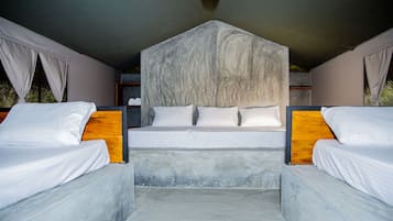 Comfort Chalet, 1 Bedroom, Non Smoking, Garden View | 1 bedroom, individually furnished, laptop workspace, bed sheets