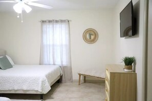 2 bedrooms, iron/ironing board, WiFi, bed sheets
