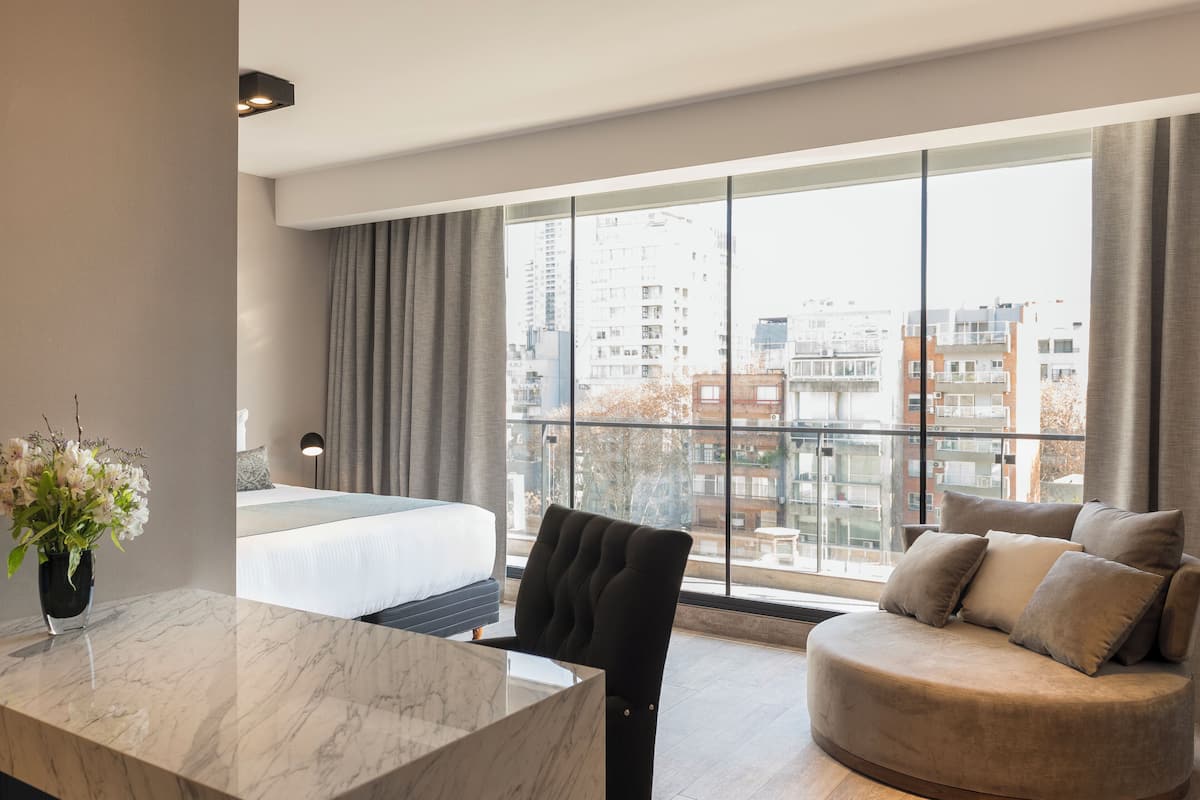 Studio | Premium bedding, memory-foam beds, in-room safe, desk