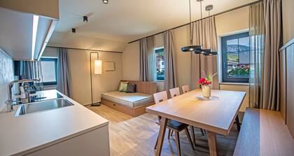 304B Apartments Am Platzl Living