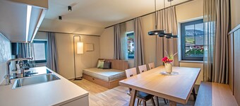 304B Apartments Am Platzl Living