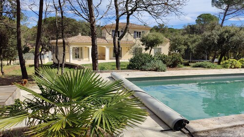 Maison avec piscine en drôme provençale