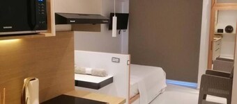 Charming and Luminous Studio in Lake 1, Tunis