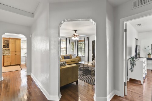 Pool Home-Spacious-Prime Location-Family Friendly-Pet Friendly