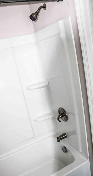 Hair dryer, towels, soap, shampoo - Cottages at Filbin Creek - Unit C (North Charleston)
