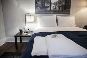 1 bedroom, iron/ironing board, WiFi, bed sheets - Smart private apartment has everything you need & pet friendly! (Augusta)