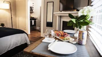 1 chambre, fer et planche à repasser, Wi-Fi, draps fournis