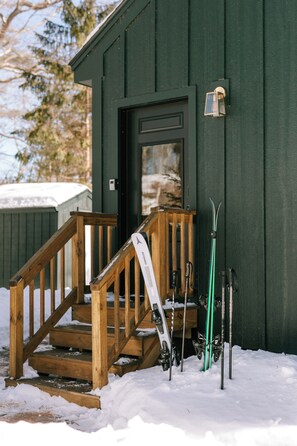 Lots to do in Camden in the colder months - Four-Season Luxury Lakefront Cabin Close to Camden and Rockland (Hope)