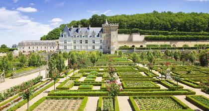 Escale Tribu en Touraine Avec Parc et Piscine Jusqu'à 30 Hôtes