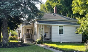 Exterior - Cozy Summer Home Sleeps Up To 7 Within 5 Minutes Of Lake Michigan (Ludington)