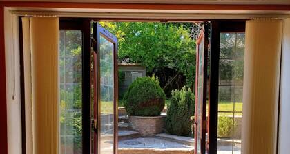 Lovely 4-bed , 3 Bath Villa in Bolton, Manchester