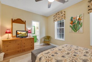 5 habitaciones, tabla de planchar con plancha y cuna de viaje