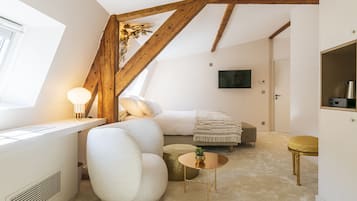 Literie de qualité supérieure, matelas mémoire de forme, minibar