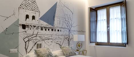 3 عدّة غرف نوم وبديكورات فريدة لكل غرفة وطراز فريد لكل وحدة ومكتب