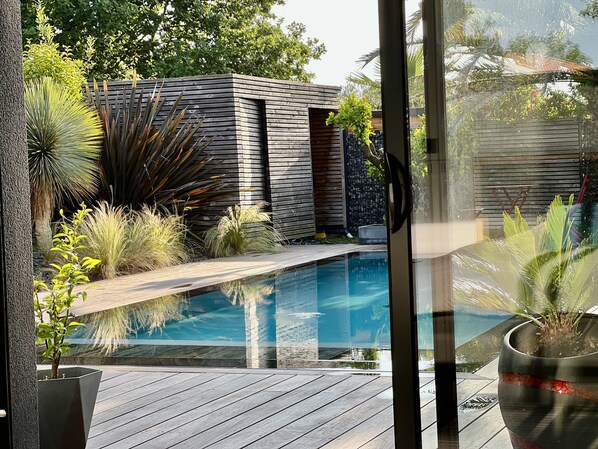 Outdoor pool, a heated pool