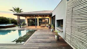 Outdoor pool, a heated pool