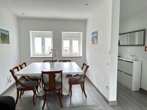 Casa conforto | Opções para refeição no quarto