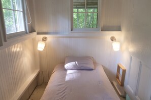 2 soverom, strykejern/-brett, wi-fi og sengetøy