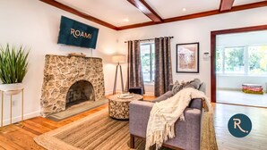 4 Bedroom Home | Living area - Roami at Villa Bella (Miami)