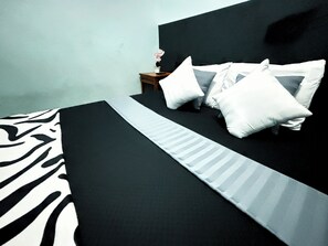 Family Triple Room, 1 Bedroom - NgeKost harian (Semarang)
