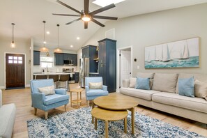TV, video games - Near Beach: Family-Friendly Home in Ocean City (Ocean City)