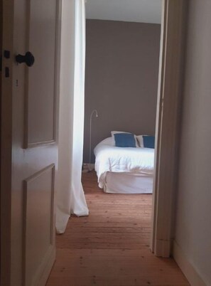 5 Schlafzimmer, Zimmersafe, Schreibtisch, kostenloses WLAN