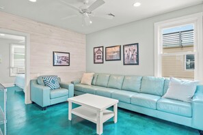House (4 Bedrooms) | Property amenity