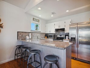 House (4 Bedrooms) | Property amenity