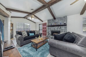 Studio (3 Bedrooms) | Property amenity - Castle House by Ruidoso Vacation Rentals (Ruidoso)