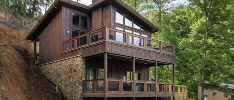 Studio (2 Bedrooms) | Property amenity