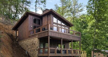 Hillside Retreat by Jackson Mountain Rentals