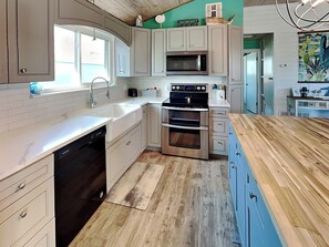 House (3 Bedrooms) | Property amenity - Sand Piper by Miss Kitty’s (Rockport)