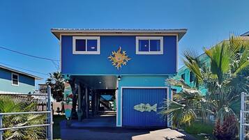 House (3 Bedrooms) | Property amenity