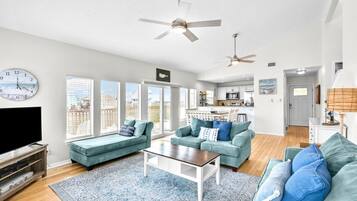 House (3 Bedrooms) | Property amenity