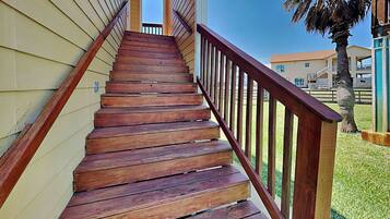 House (3 Bedrooms) | Property amenity