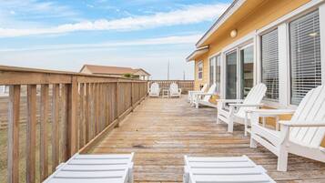 House (3 Bedrooms) | Property amenity