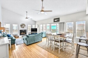 Nhà (3 Bedrooms) | Tiện nghi, dịch vụ nơi lưu trú